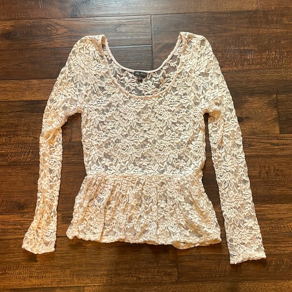 Lily rose size m peplum top - Picture 1 of 7